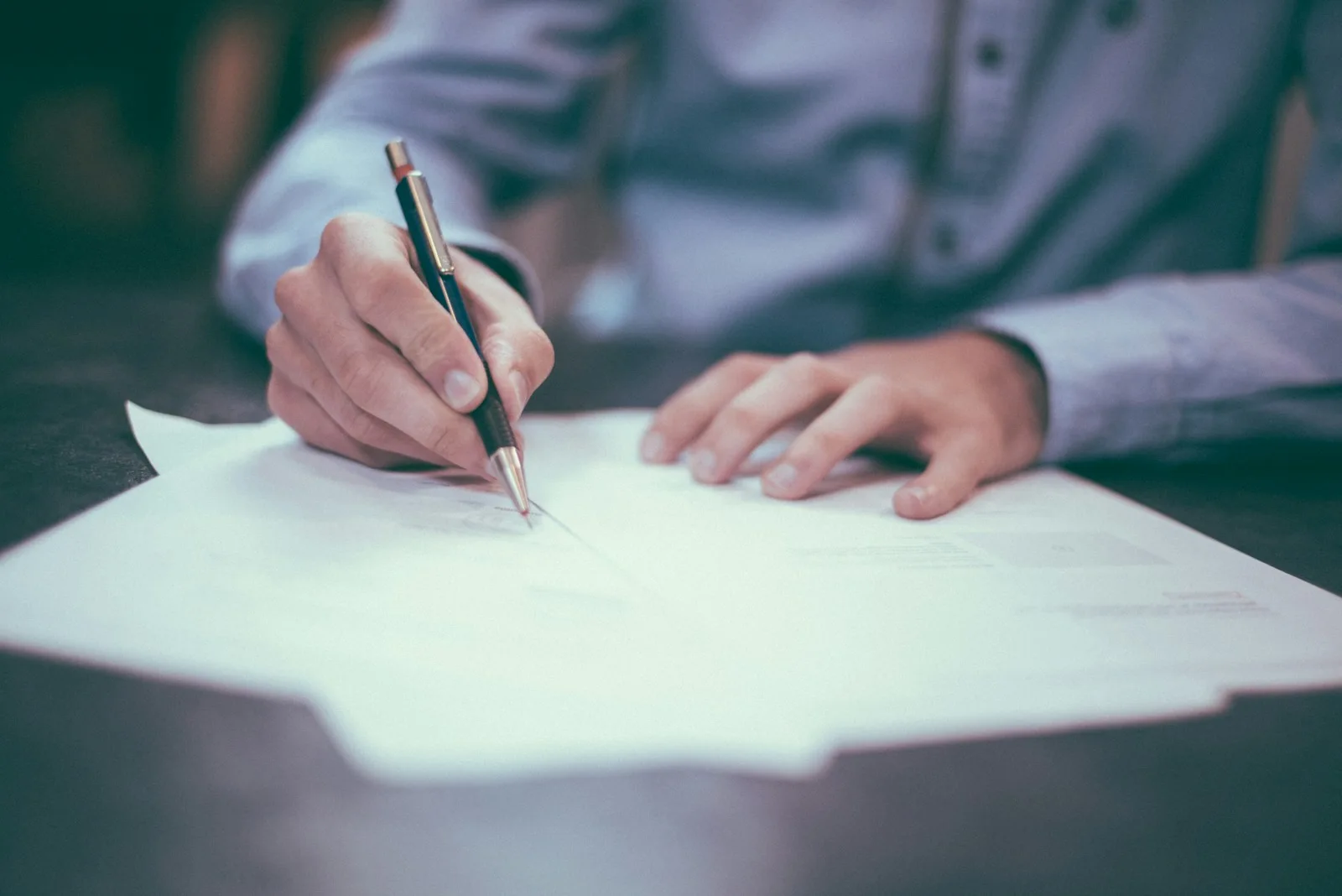 USCIS deadline changes arrive on 23 October: what to check now | Advise ...